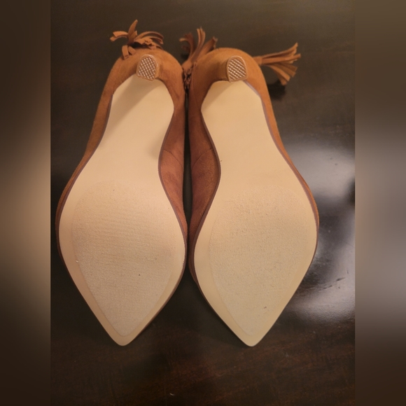 JustFab ~ Violette Pumps - Picture 2 of 5